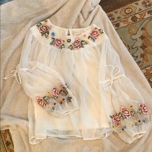 Altar’d State top - floral detail & sheer sleeves